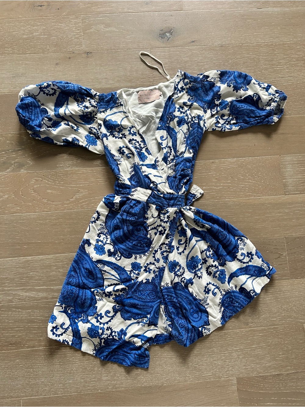 white closet Blue Floral Print womens Romper with Puff Sleeves
